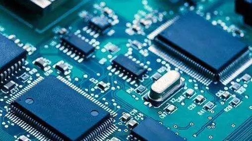 攻克“中國芯” 集成電路設(shè)計(jì)的挑戰(zhàn)與五千道工序的制造之路